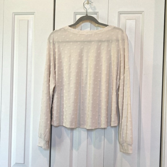 NWOT - Blu Pepper top. Size Medium. - Picture 2 of 10